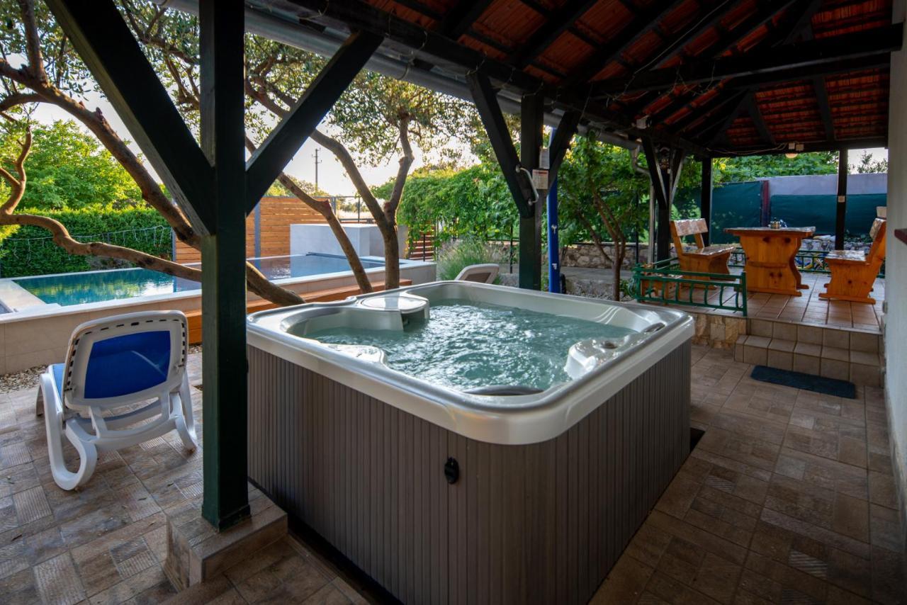 Holiday House Cvita 比奥格勒·纳·莫鲁 外观 照片