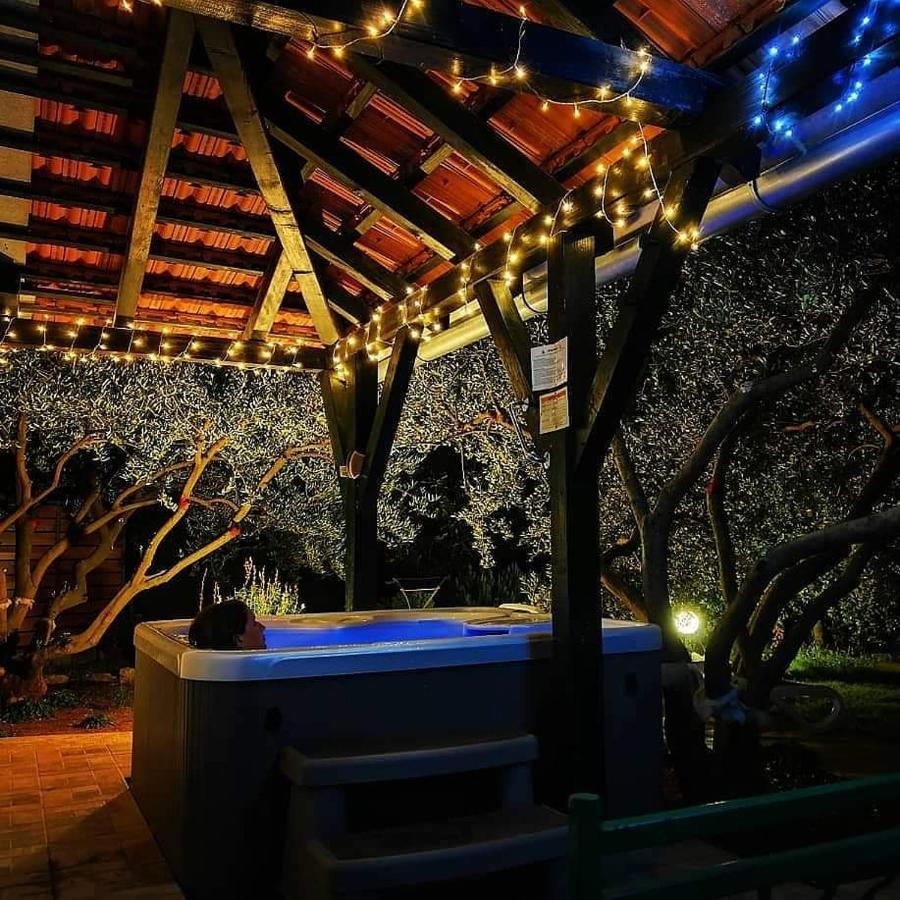 Holiday House Cvita 比奥格勒·纳·莫鲁 外观 照片